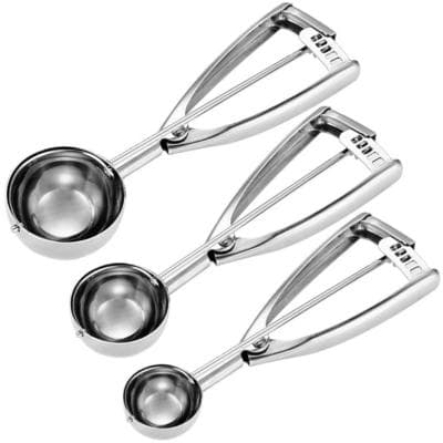 Cookie scoop set with 3 size scoops.
